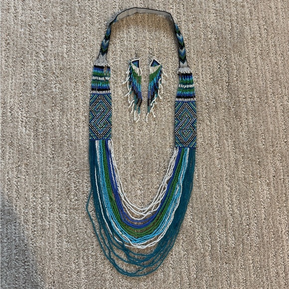 Multicolor Beaded Necklace and Earring Set - Picture 2 of 7